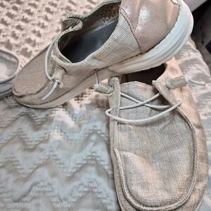 Hey Dude Women's Flats in Beige and Pink